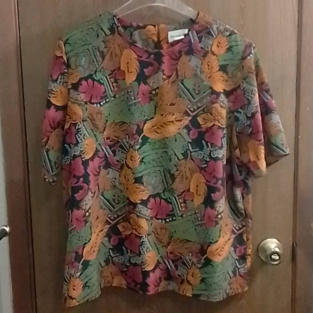 VGC Heritage Road Blouse